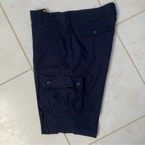 Wear First Then Tell The Difference Men’s Navy Cargo Shorts Size 40 Waist